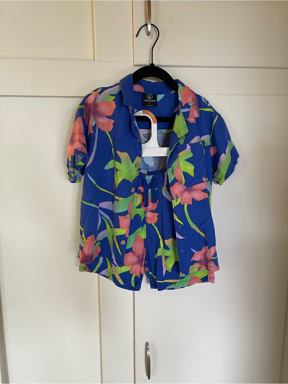 Volcom Kids Blue Floral Button-Up Shirt & Shorts